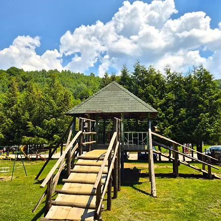 Junior קופאוניק