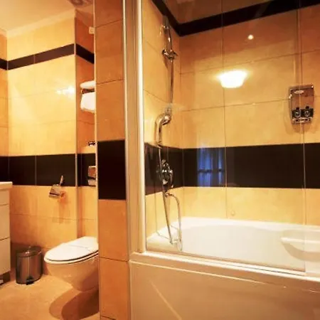 Junior Hotel 3*